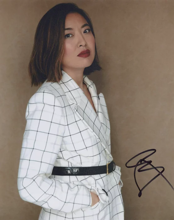 Cathy Yan autograph