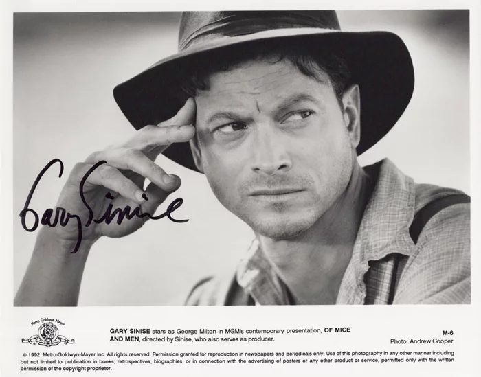 Gary Sinise autograph