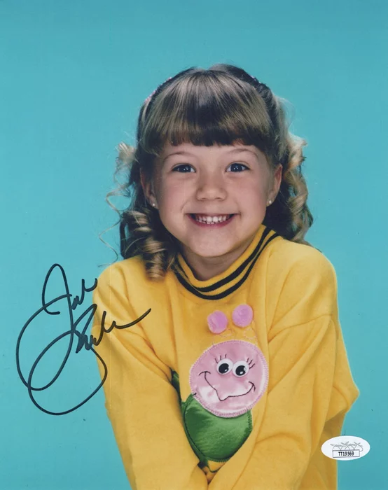 Jodie Sweetin autograph