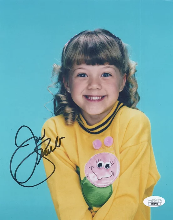 Jodie Sweetin autograph