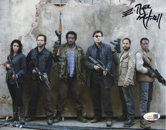 E. Roger Mitchell autograph