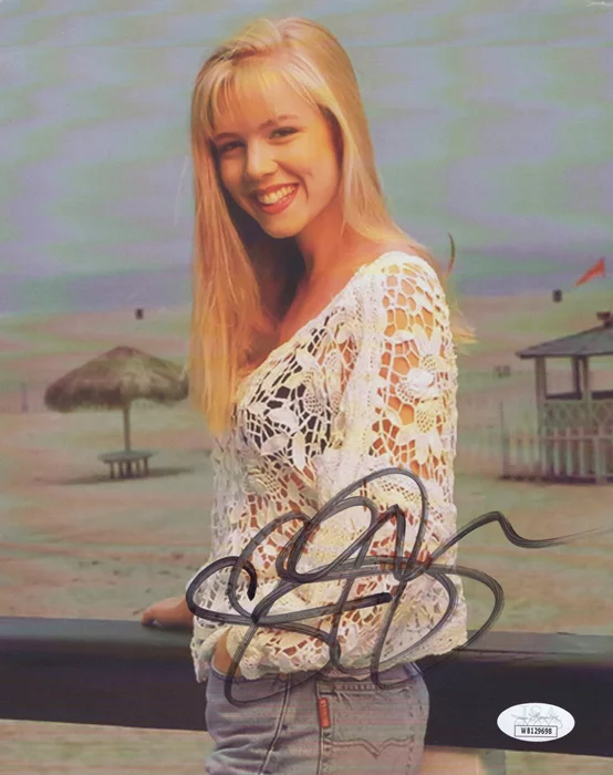 Jennie Garth autograph