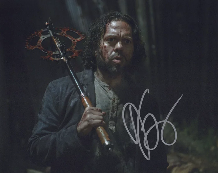 Dan Fogler autograph