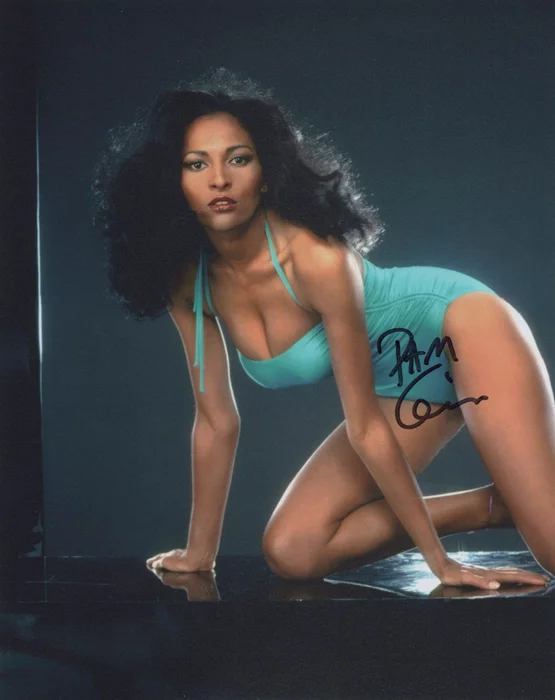 Pam Grier autograph