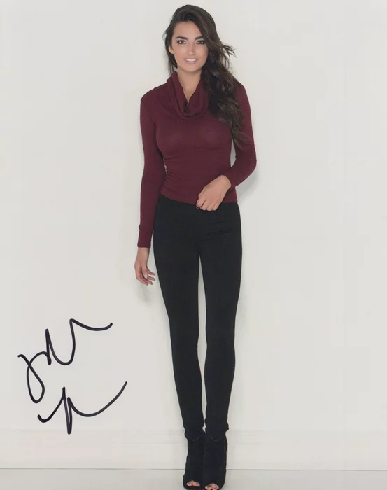Hailee Keanna Lautenbach autograph