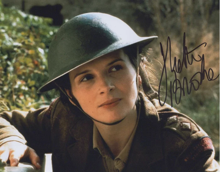 Juliette Binoche autograph