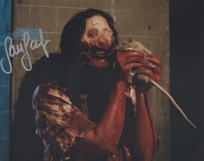 Samantha Scaffidi autograph