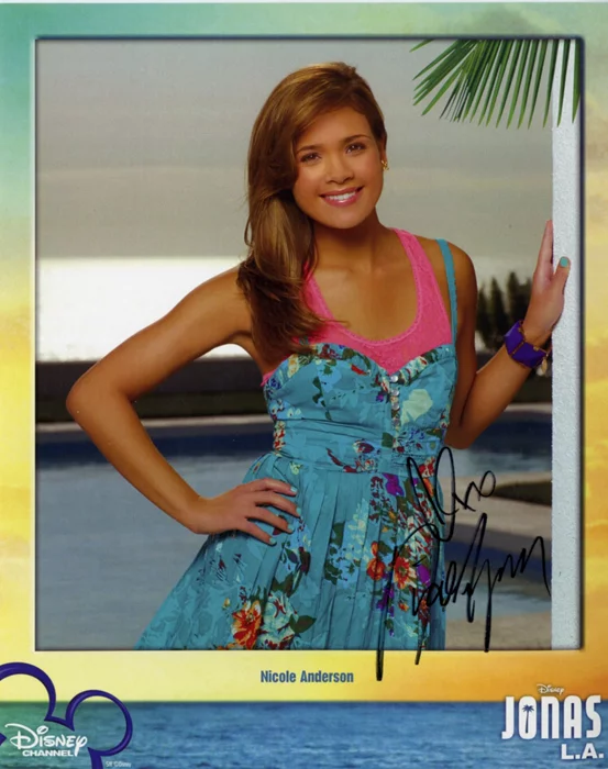 Nicole Anderson autograph