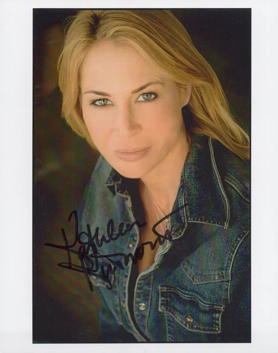 Kathleen Kinmont autograph