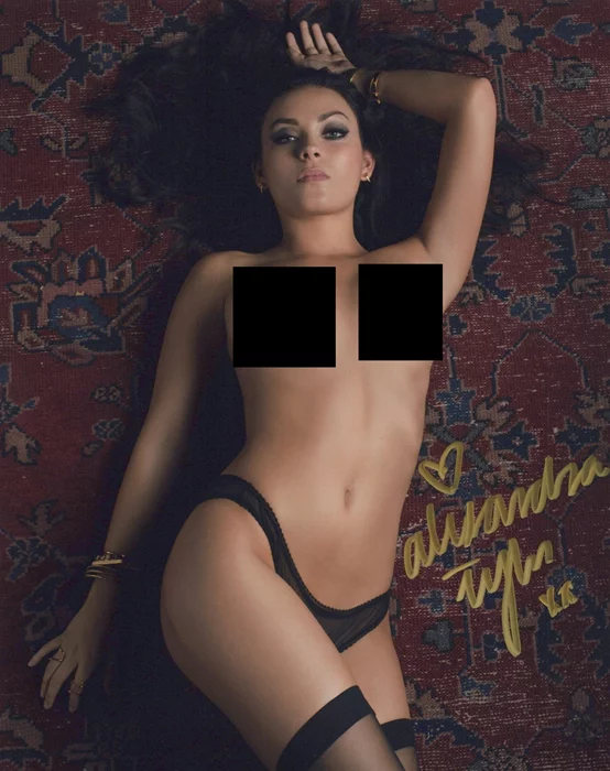 Alexandra Tyler autograph