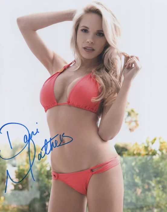 Dani Mathers autograph