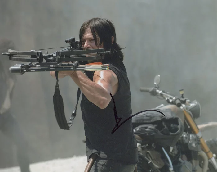 Norman Reedus autograph