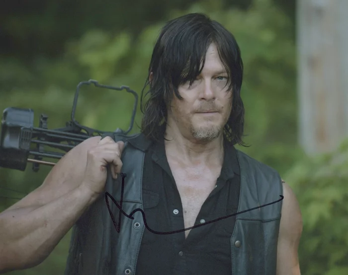 Norman Reedus autograph