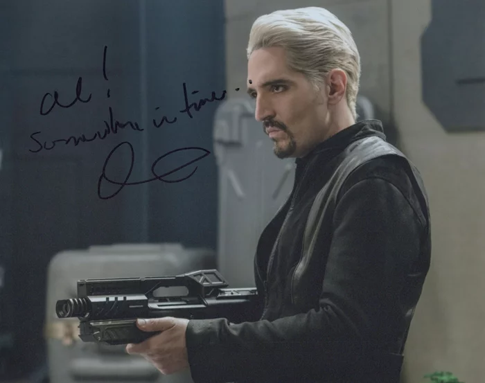 David Dastmalchian autograph