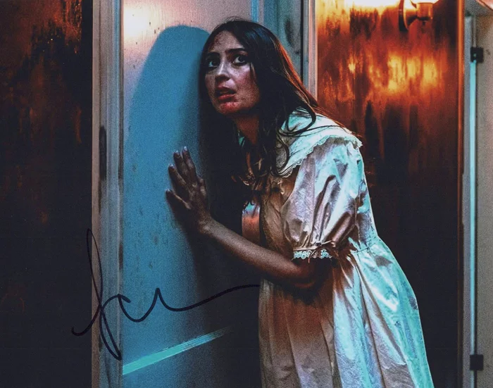 Fabianne Therese autograph