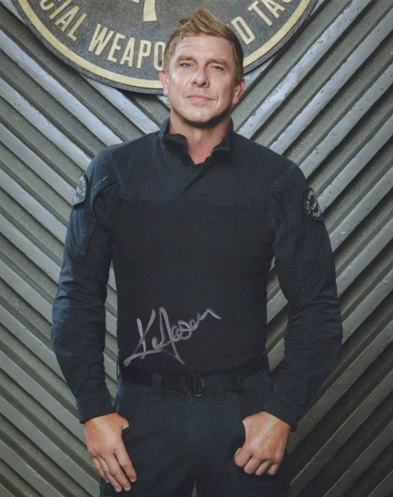 Kenneth Johnson autograph