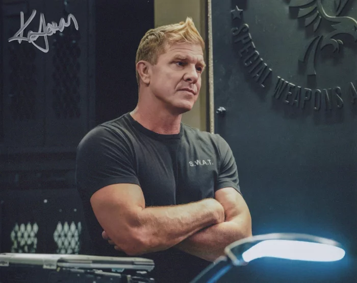 Kenneth Johnson autograph