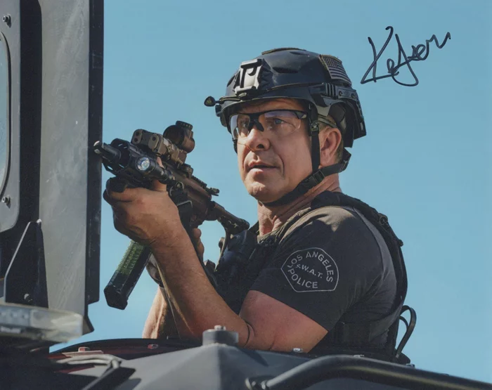 Kenneth Johnson autograph