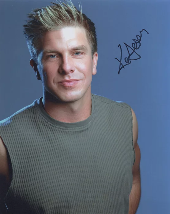 Kenneth Johnson autograph