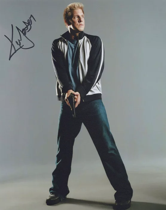 Kenneth Johnson autograph