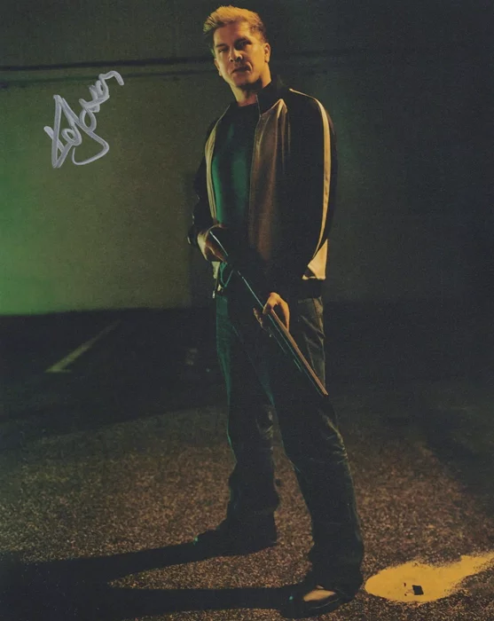 Kenneth Johnson autograph