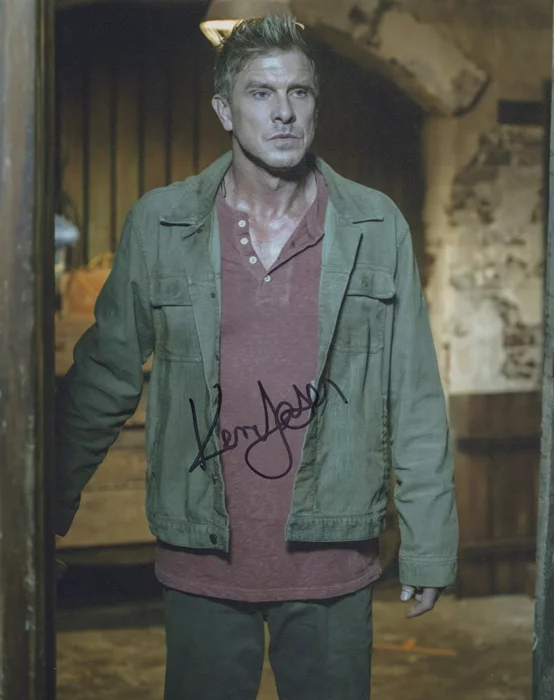 Kenneth Johnson autograph