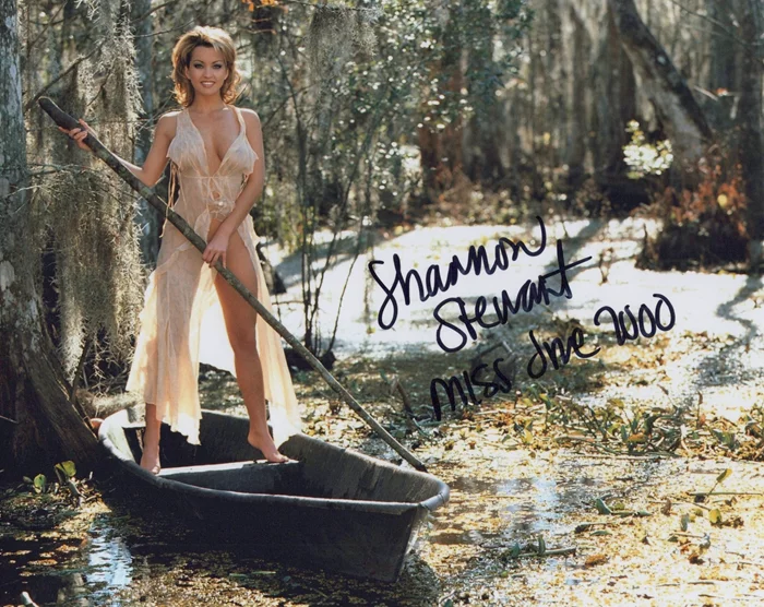 Shannon Stewart autograph