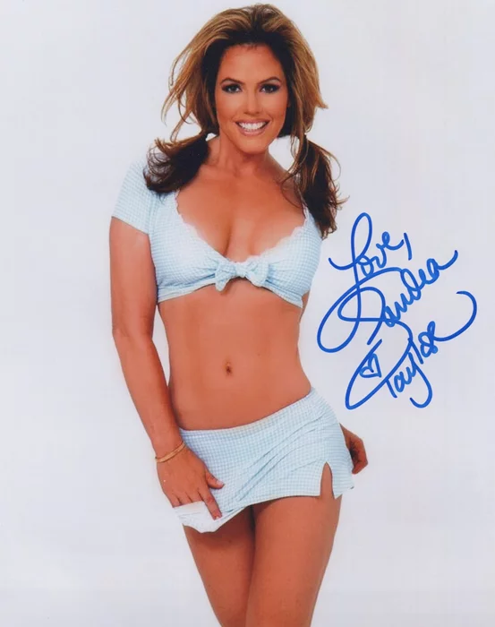 Sandra Taylor autograph