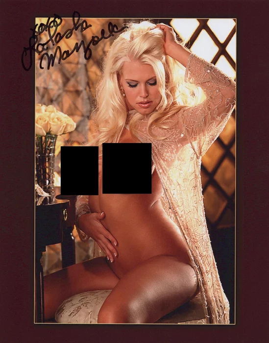 Latasha Marzolla autograph