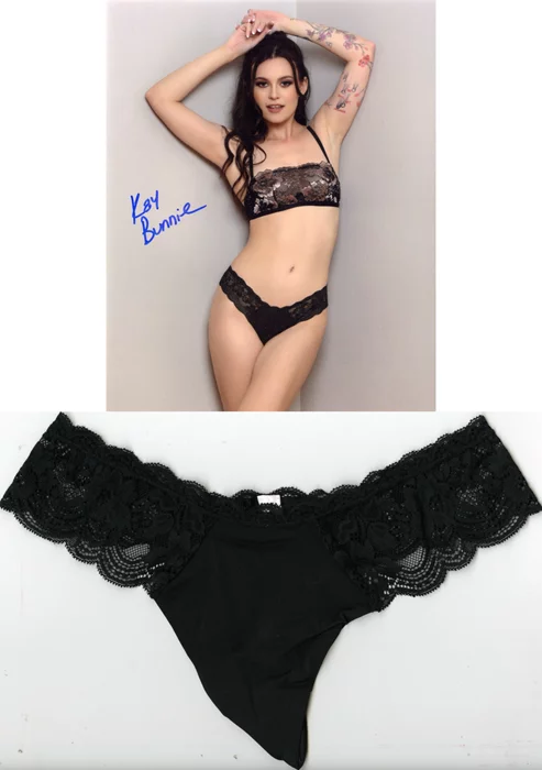 Kay Bunnie autograph