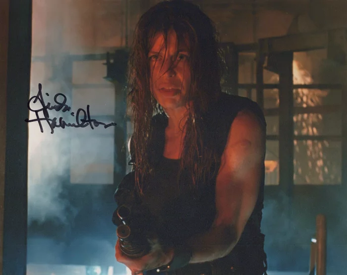 Linda Hamilton autograph