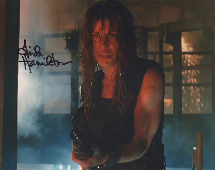 Linda Hamilton autograph
