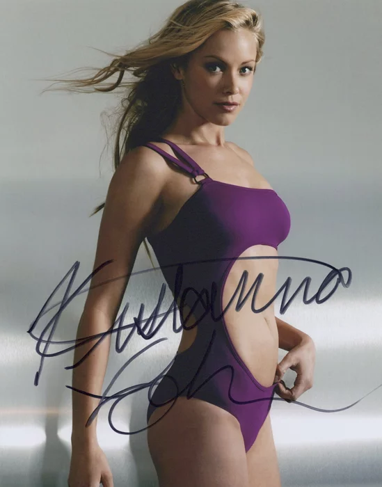 Kristanna Loken autograph