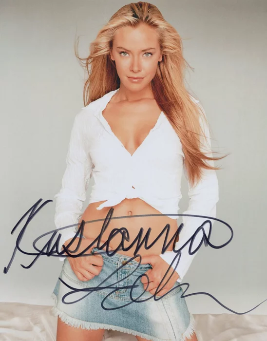 Kristanna Loken autograph