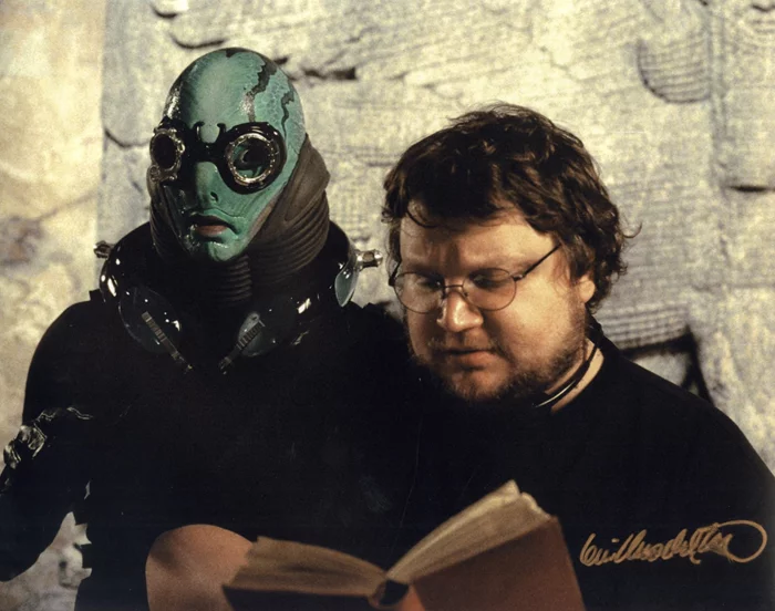 Guillermo del Toro autograph