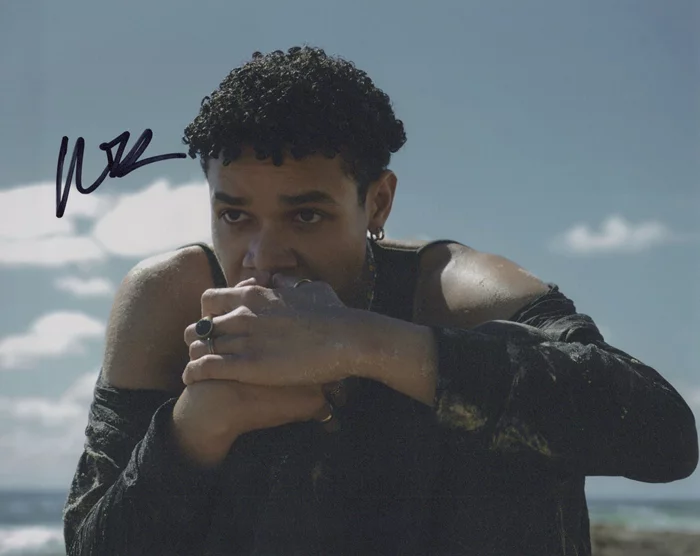 Miles Gutierrezz-Riley autograph