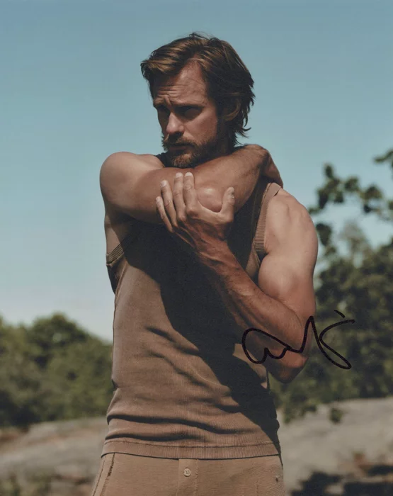 Alexander Skarsgard autograph