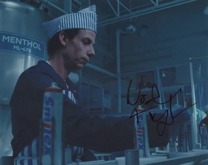 Noah Taylor autograph