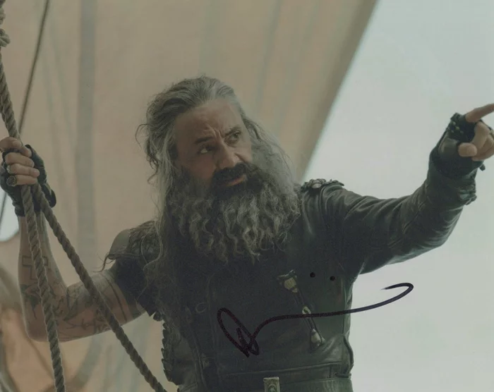 Taika Waititi autograph