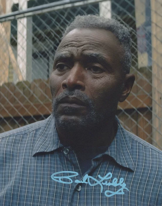 Carl Lumbly autograph