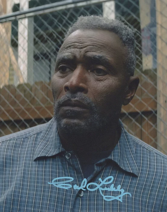 Carl Lumbly autograph