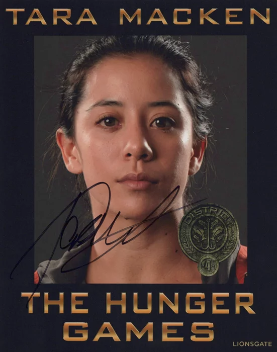 Tara Macken autograph