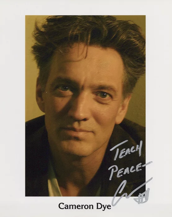Cameron Dye autograph