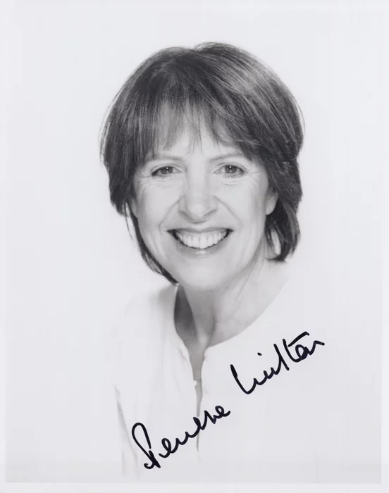 Penelope Wilton autograph