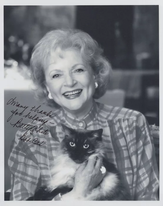 Betty White autograph