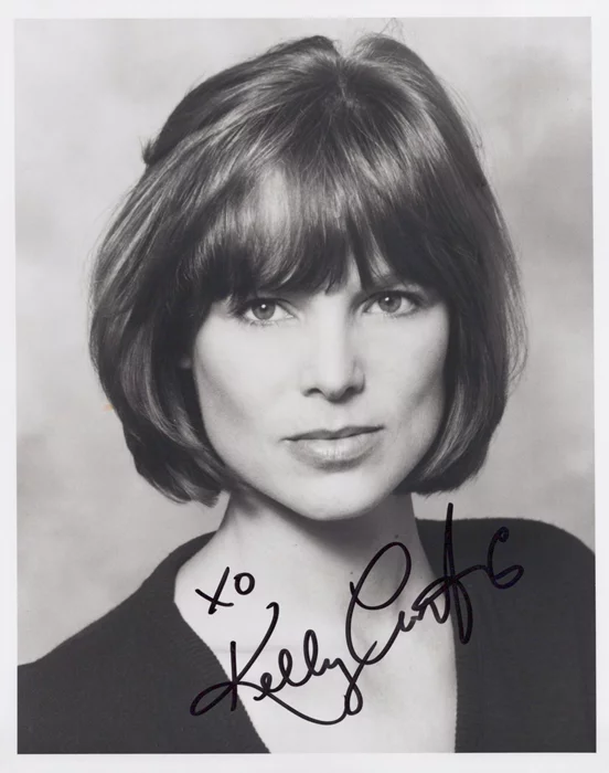 Kelly Curtis autograph