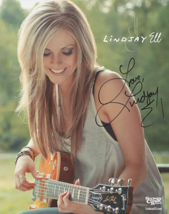 Lindsay Ell autograph