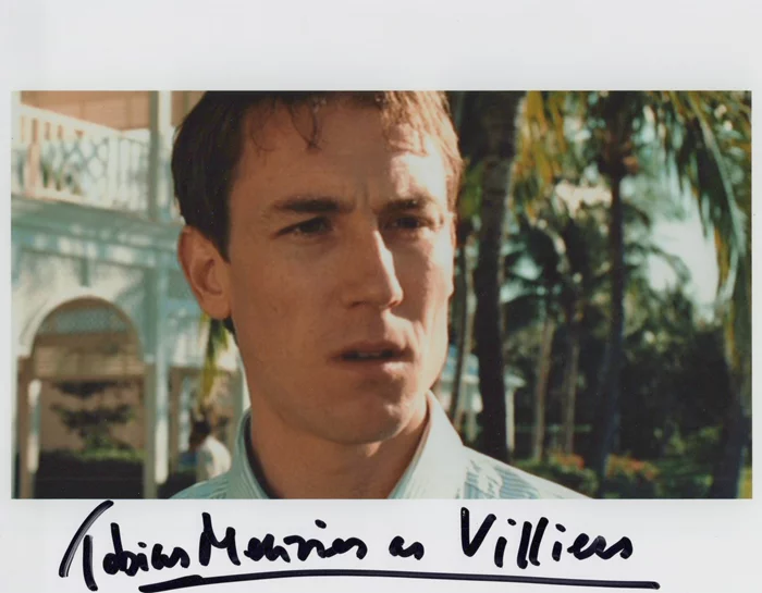 Tobias Menzies autograph
