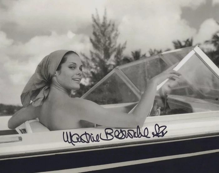 Martine Beswick autograph