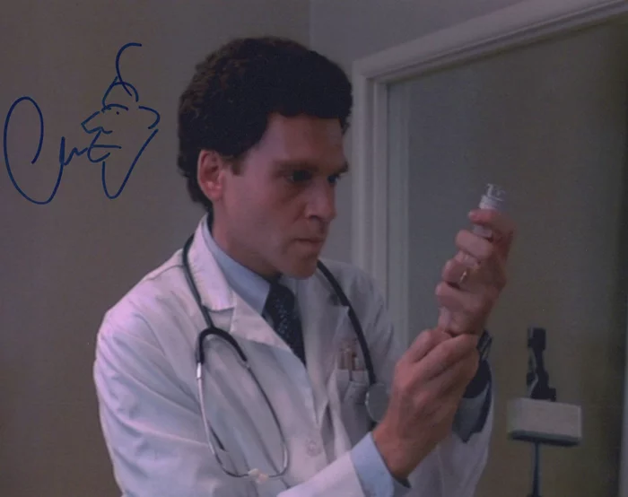 Charles Fleischer autograph